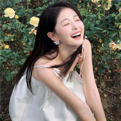 她房间里的云